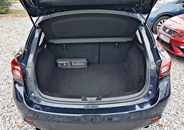 Mazda 3 cena 53900 przebieg: 121000, rok produkcji 2016 z Pieńsk małe 667